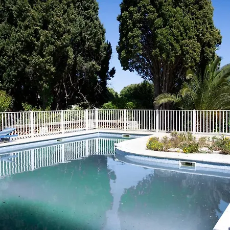 Renting Chez Sophie - 2 Bedroom 2-4pers Terrace Sea View Pool Garage